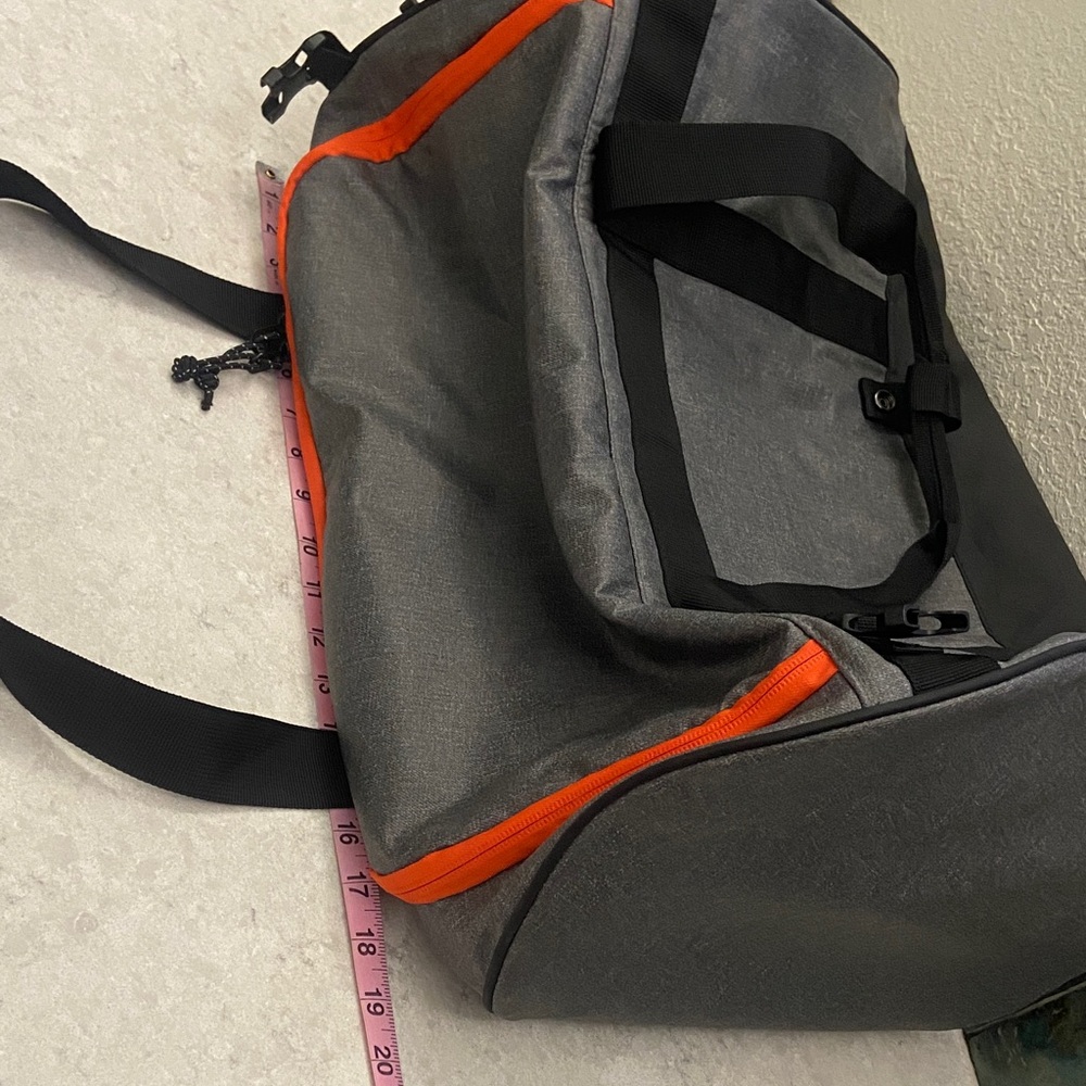 Orange and Gray Versatile Duffle Bag/Backpack - Avalanche brand. - Picture 5 of 14